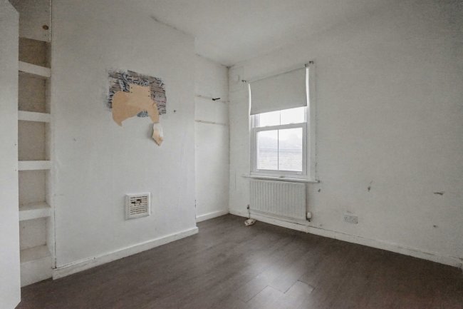 64 Natal Road, Streatham, London, SW16 6HZ 10