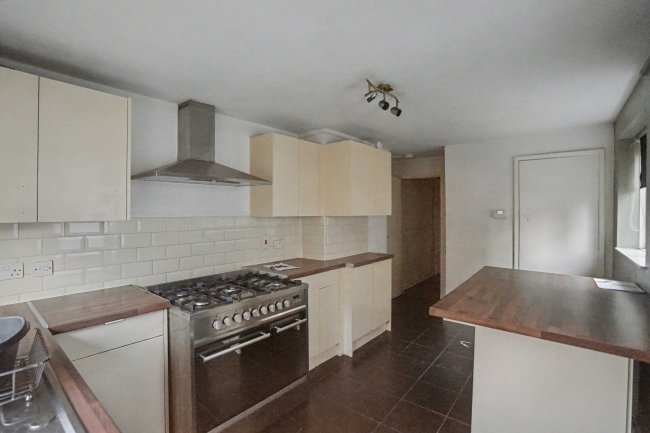 64 Natal Road, Streatham, London, SW16 6HZ 10