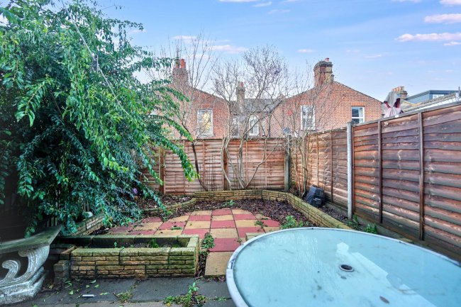 64 Natal Road, Streatham, London, SW16 6HZ 10