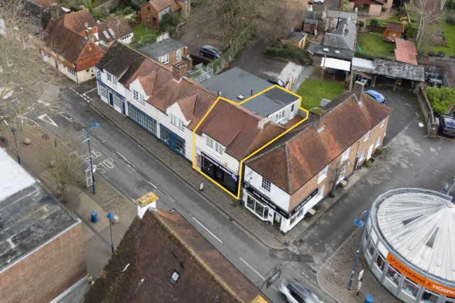 33 High Street, Billingshurst RH14 9PP 1