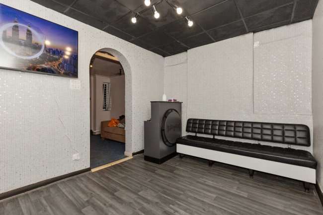 33 High Street, Billingshurst RH14 9PP 1