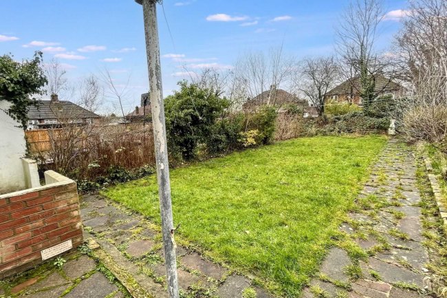 7 Sedgeway, Catford, London, SE6 1JR 4