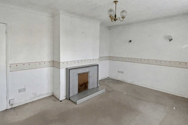 18 Melanie Close, Bexleyheath, DA7 5JH 3