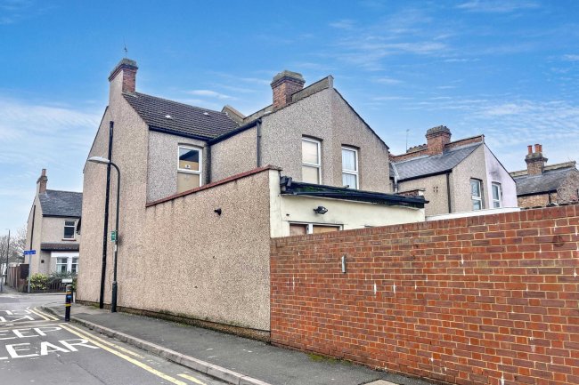 2 Edmund Road, Mitcham, Surrey, CR4 3AR 4