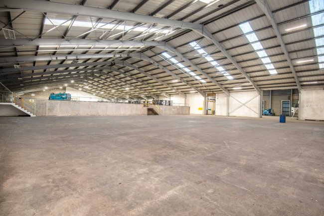 Rotherham 125, Rotherham Road, Hellaby, Rotherham S66 8EL 6