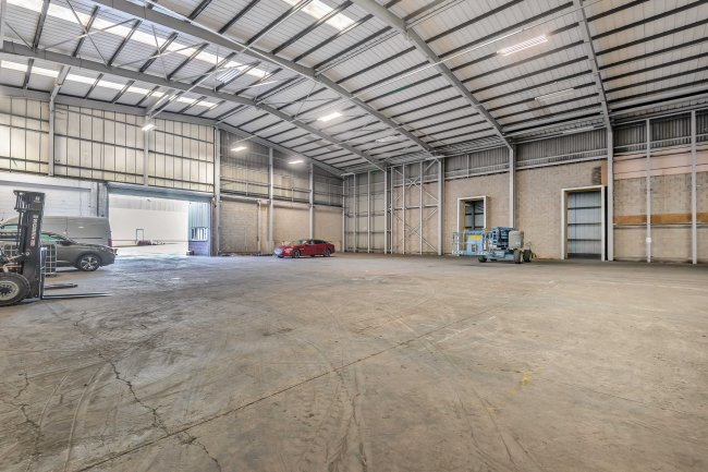 Rotherham 125, Rotherham Road, Hellaby, Rotherham S66 8EL 6