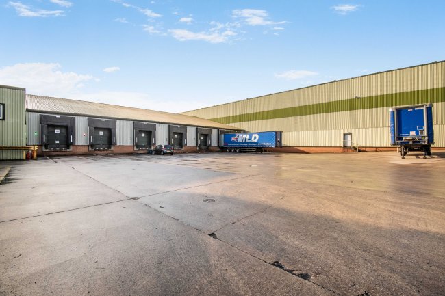 Rotherham 125, Rotherham Road, Hellaby, Rotherham S66 8EL 6