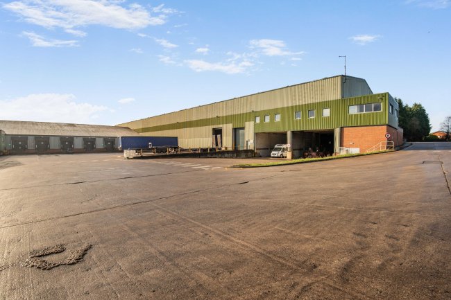 Rotherham 125, Rotherham Road, Hellaby, Rotherham S66 8EL 6