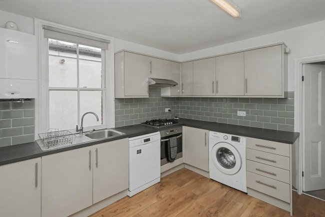 3 Hertford Road, East Finchley, London, N2 9BX 9