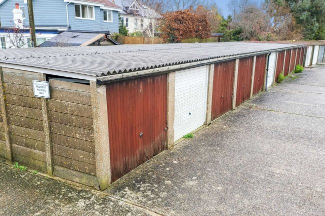 Garages at Critchfield Road, Bosham, Chichester, West Sussex, PO18 8HH 7