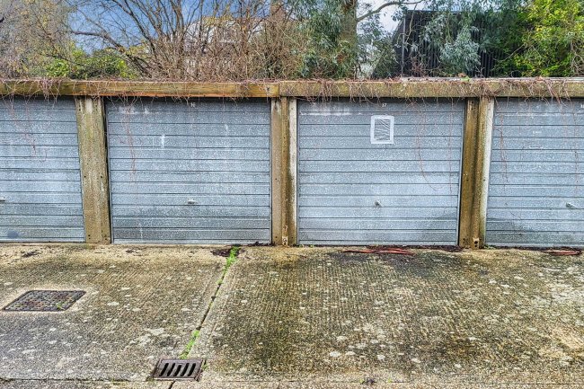 Garages at Critchfield Road, Bosham, Chichester, West Sussex, PO18 8HH 7