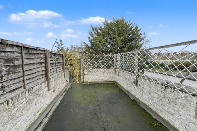 16A & 16B Rush Hill Road, Battersea, London SW11 5NW 7