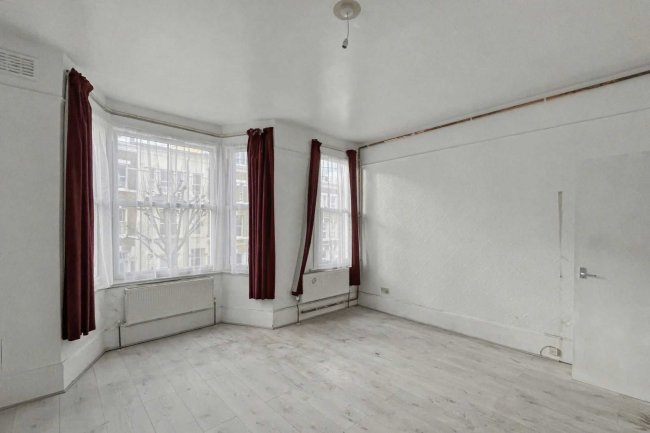 16A & 16B Rush Hill Road, Battersea, London SW11 5NW 7