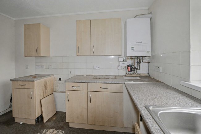 Flat 1 Park View, Durrants Road, Rowlands Castle, PO9 6BE 5