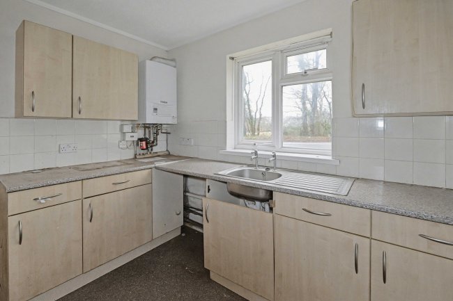 Flat 1 Park View, Durrants Road, Rowlands Castle, PO9 6BE 5