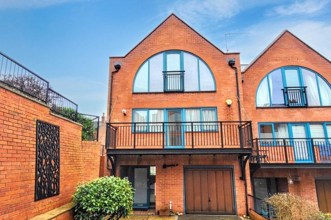 1 Cordage Court, Lincoln, Lincolnshire LN1 1EN 9