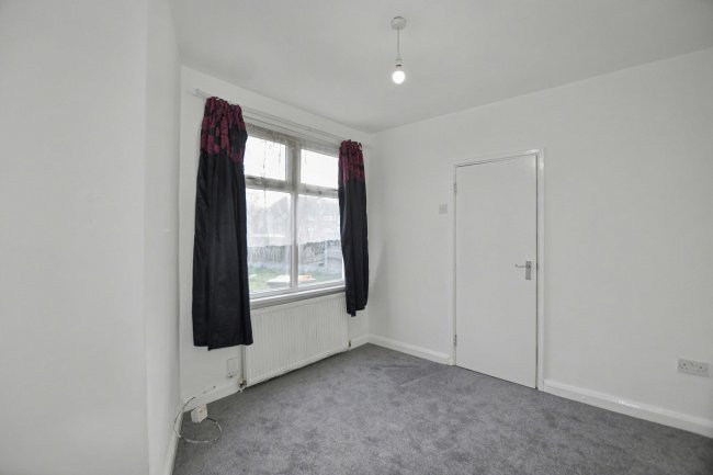 224 Prince Regent Lane, Plaistow, London E13 8SE 6