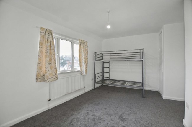 224 Prince Regent Lane, Plaistow, London E13 8SE 6