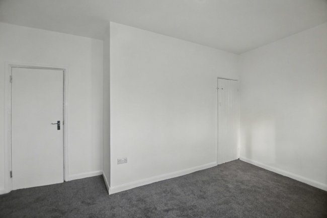 224 Prince Regent Lane, Plaistow, London E13 8SE 6