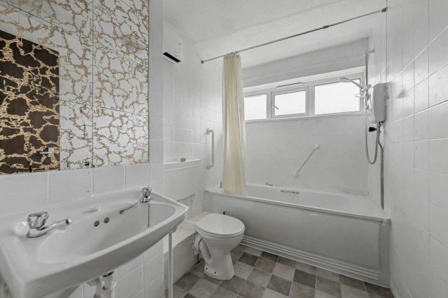 9 Hadrian Court, Garth 33, Killingworth, Newcastle upon Tyne, Tyne and Wear, NE12 6BX 9