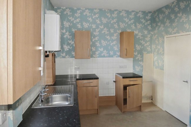 116 Johnston Street, Blackburn, Lancashire, BB2 1HY 1