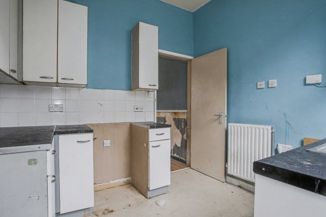 25 Lockhart Road, Preston, Lancashire, PR1 6BT 5