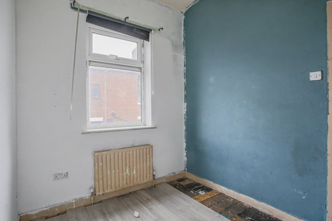 25 Lockhart Road, Preston, Lancashire, PR1 6BT 5