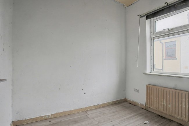 25 Lockhart Road, Preston, Lancashire, PR1 6BT 5