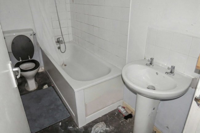 40 Lockhart Road, Preston, Lancashire, PR1 6BT 6