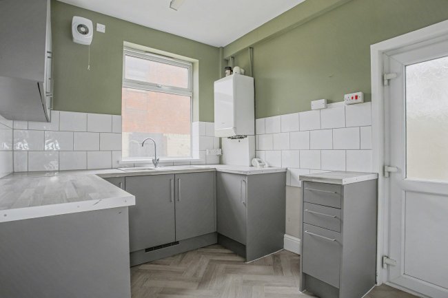 12 Waterloo Terrace, Ashton-on-Ribble, Preston, Lancashire, PR2 1DB 4