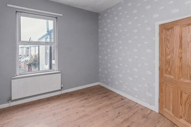 35 Eaves Street, Blackpool, Lancashire, FY1 2NH 4