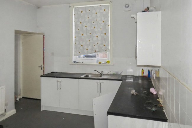 12 Devonport Road, Blackburn, Lancashire, BB2 1EJ 10