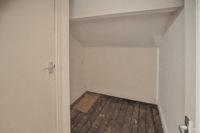 61 Bayswater Row, Leeds, West Yorkshire, LS8 5LF 6