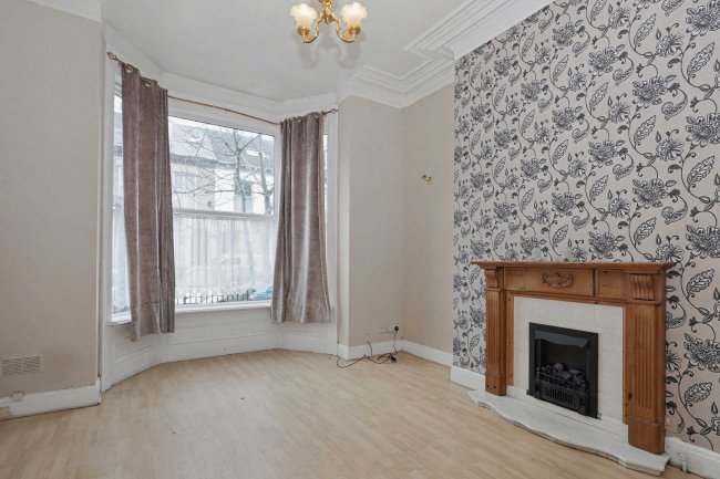 19 Albany Street, Hull, East Yorkshire, HU3 1PJ 4