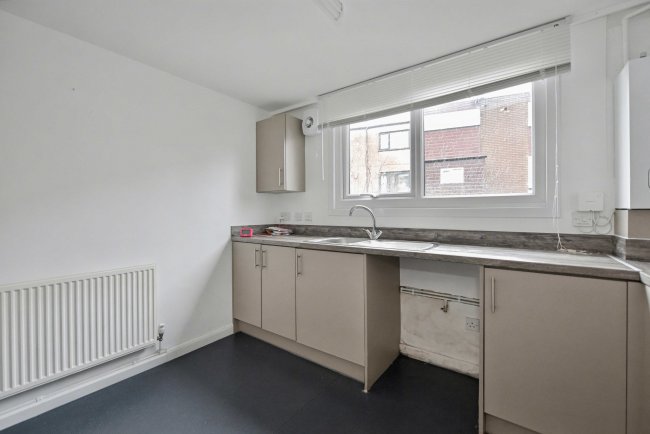 37 St Aidans Place, Norfolk Park, Sheffield, South Yorkshire, S2 2NE 2