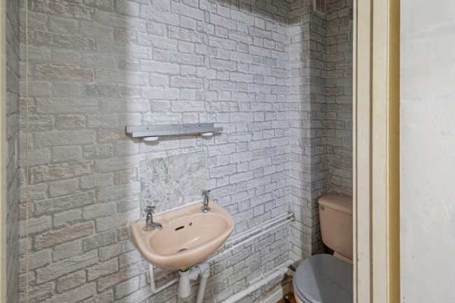 1 Kite Mews, Bradford, West Yorkshire, BD8 0NJ 4