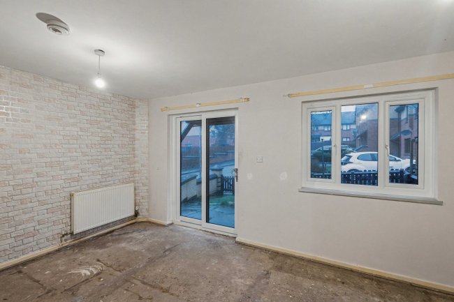 1 Kite Mews, Bradford, West Yorkshire, BD8 0NJ 4