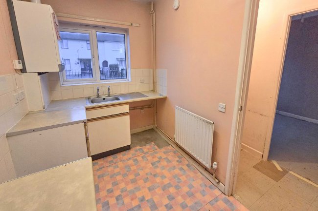 89 Whitegate Vale, Nottingham, Nottinghamshire, NG11 9ND 2