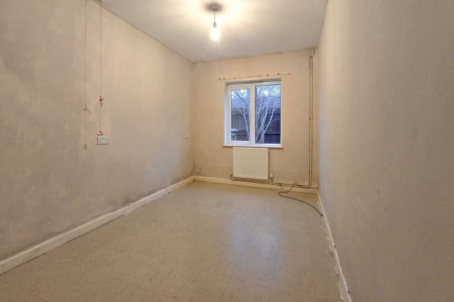 89 Whitegate Vale, Nottingham, Nottinghamshire, NG11 9ND 2