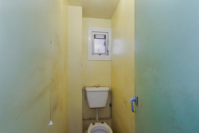 27 Owen Close, Wellingborough, Northamptonshire, NN8 3LW 8