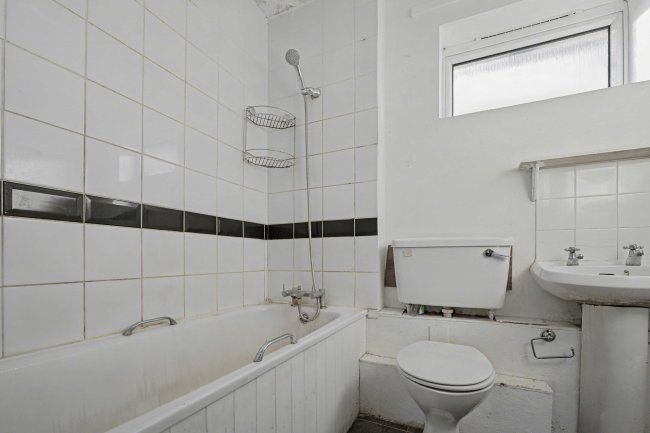 19 Fir Tree Way, South Bersted, Bognor Regis, West Sussex, PO22 9UL 5