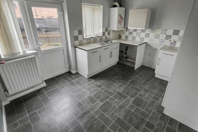 7 Epsom Road, Lincoln, Lincolnshire, LN6 0FJ 4