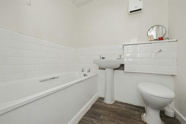 Flat 67 Benwell Close, Benwell Grange, Newcastle upon Tyne, NE15 6RZ 9