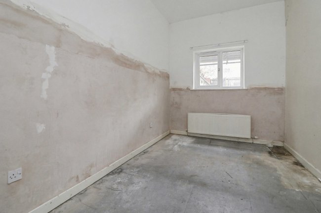 24 Imeary Street, South Shields, Tyne and Wear, NE33 4EG 2