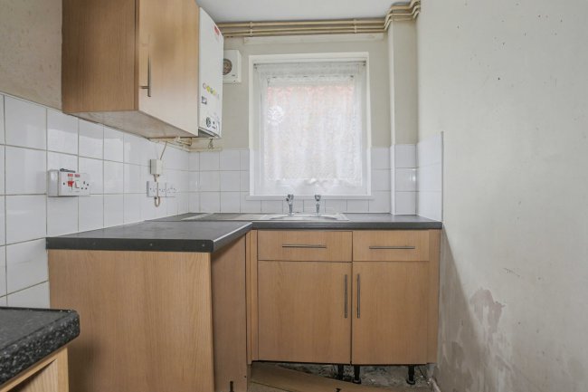 7 Fell View, Chorley, Lancashire, PR6 0NT 9