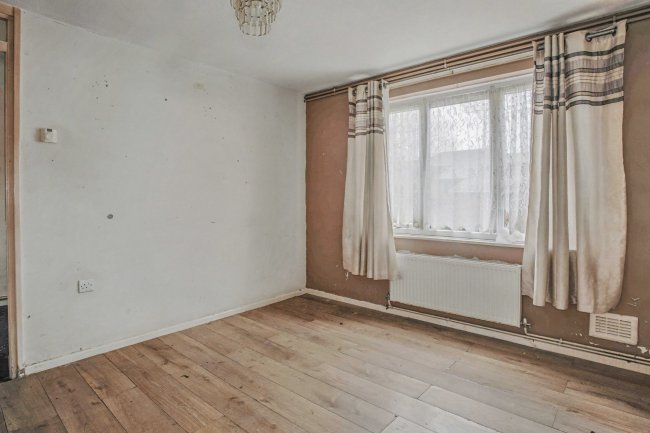 7 Fell View, Chorley, Lancashire, PR6 0NT 9