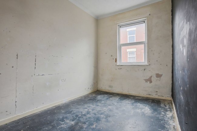 33A Charnock Street, Preston, Lancashire, PR1 6DR 7