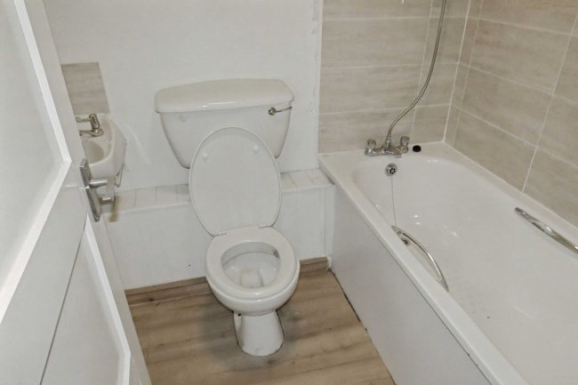 48 Fell View, Chorley, Lancashire, PR6 0NU 8