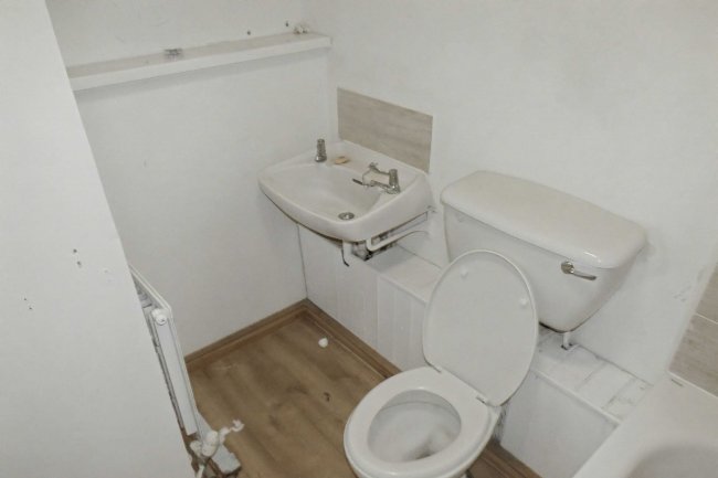 48 Fell View, Chorley, Lancashire, PR6 0NU 8