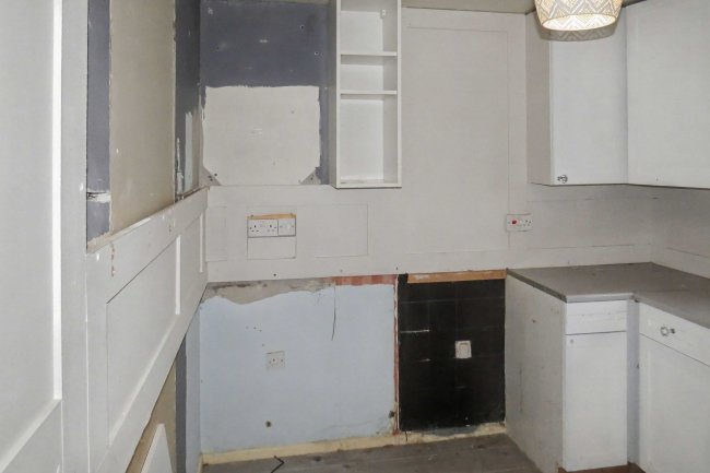 48 Fell View, Chorley, Lancashire, PR6 0NU 8